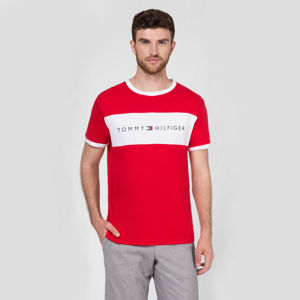 Tommy Hilfiger pánské čevené tričko Flag - L (611)